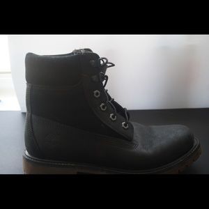 Black Timbs